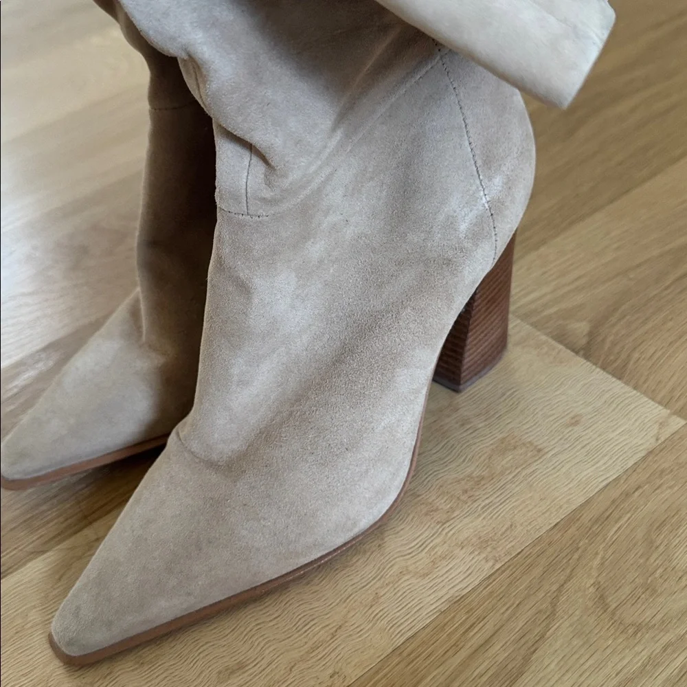 Vince camuto 
Boots
Wore once - Picture 4 of 6